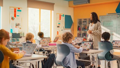 Szykują się zmiany w szkołach. MEN zakazuje karania uczniów za fryzurę i ubiór