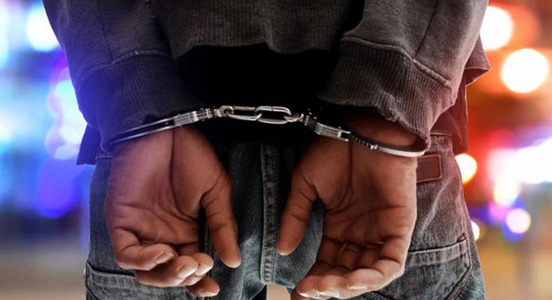arrestation handcuffs