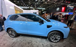 Nowy SUV wjeżdża do Polski i tak wygląda. Pod maską 218 KM. Ile kosztuje?