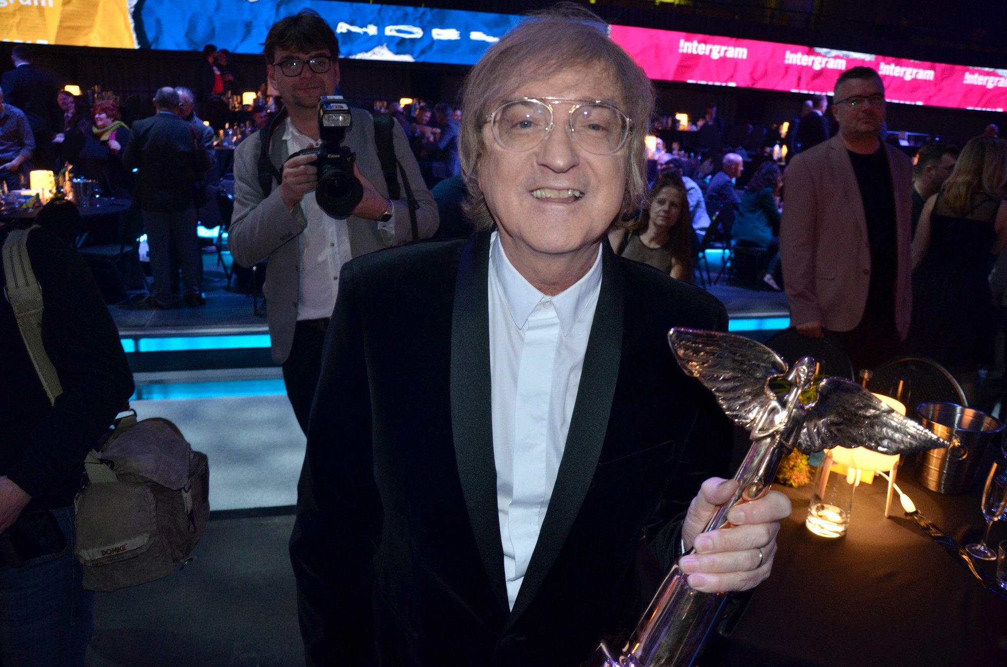 Spevák a skladateľ Miroslav Žbirka.