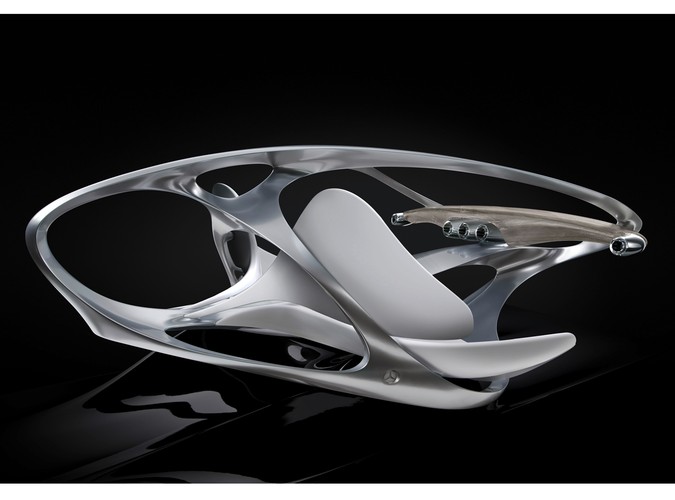 Rzeźba o nazwie Mercedes-Benz Aesthetics No. 2 to idea, która przybrała widzialny kształt.