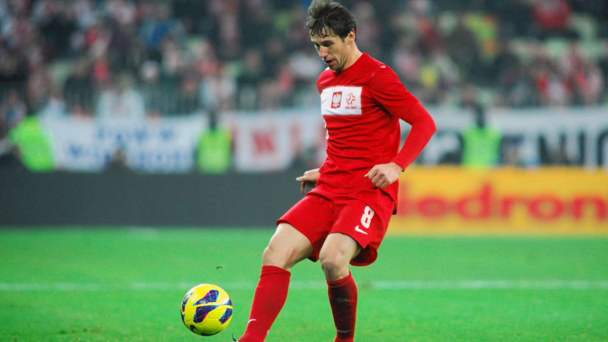 Grzegorz Krychowiak, reprezentant Polski i zawodnik francuskiego Stade Reims, bez wątpienia jest jednym z największych twardzieli naszej reprezentacji. Piłkarz podczas jednego z treningów złamał nos, w wyniku zderzenia z kolegą. Wypadek przeszkodził mu w tym, by wyjść na boisko w meczu z Lyonem. Teraz Krychowiak jest już po operacji.