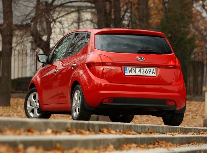 Kia Venga - Toyota niech się schowa