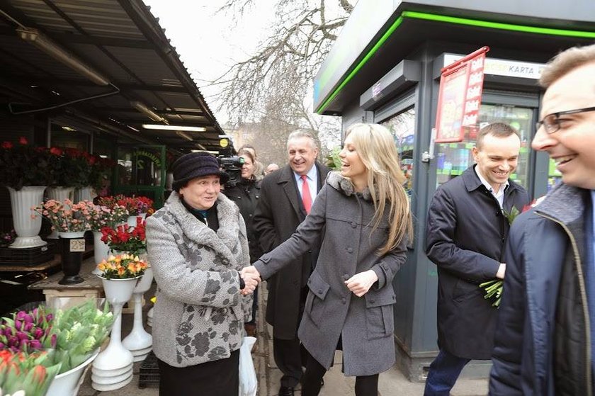 Ogórek zaczęła kampanię na bazarze