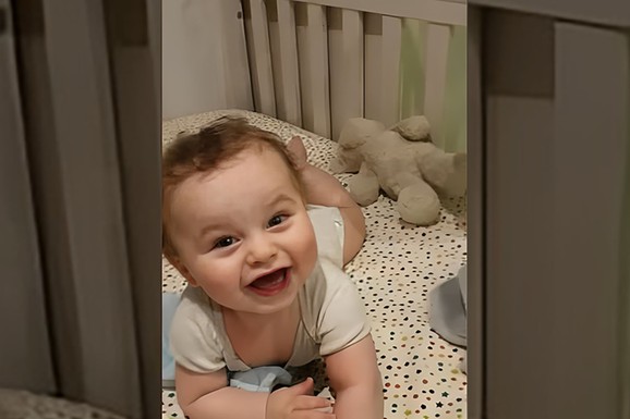 NASTAVNIK USVOJIO BEBU, PA JE ZLOSTAVLJAO DO SMRTI Dečak imao STRAVIČNE povrede, sa partnerom sve snimao! Užas u Britaniji, evo kako su se branili