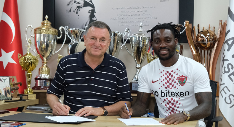 Christian Atsu: Ghana winger joins Turkish club Hatayspor