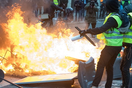 Minister finansów Francji: protesty "żółtych kamizelek" poważnie zaszkodzą gospodarce