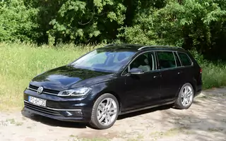 Volkswagen Golf Variant 1.5 TSI – skąd ta moda?