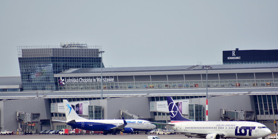 Właściciel "Lotniska Chopina", Przedsiębiorstwo Państwowe Porty Lotnicze, chce kupić jednego z wynajmujących lotnisko - spółkę Baltona