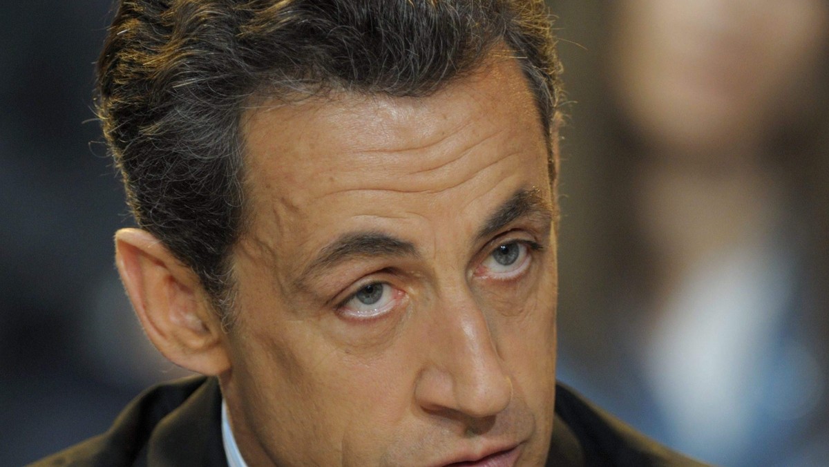 Prezydent Nicolas Sarkozy nie będzie uczestniczył 1 maja w Rzymie w uroczystości beatyfikacji Jana Pawła II, choć wcześniej miał taki zamiar - podał na swojej stronie internetowej dziennik "Le Figaro". Francję będzie reprezentował premier Francois Fillon.