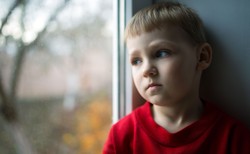 Psychiatra: Dzieci i młodzież nie mają takiej odporności psychicznej jak dorośli