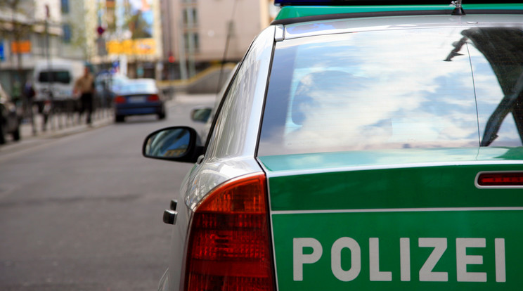 Rendőrök zártak le egy német várost/Fotó:Northfoto