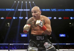 Artur Szpilka i jego pies ewakuowani ze Śnieżki przez ratowników GOPR