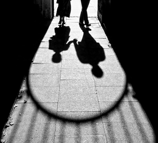 Tomasz Matulka,  Cienie