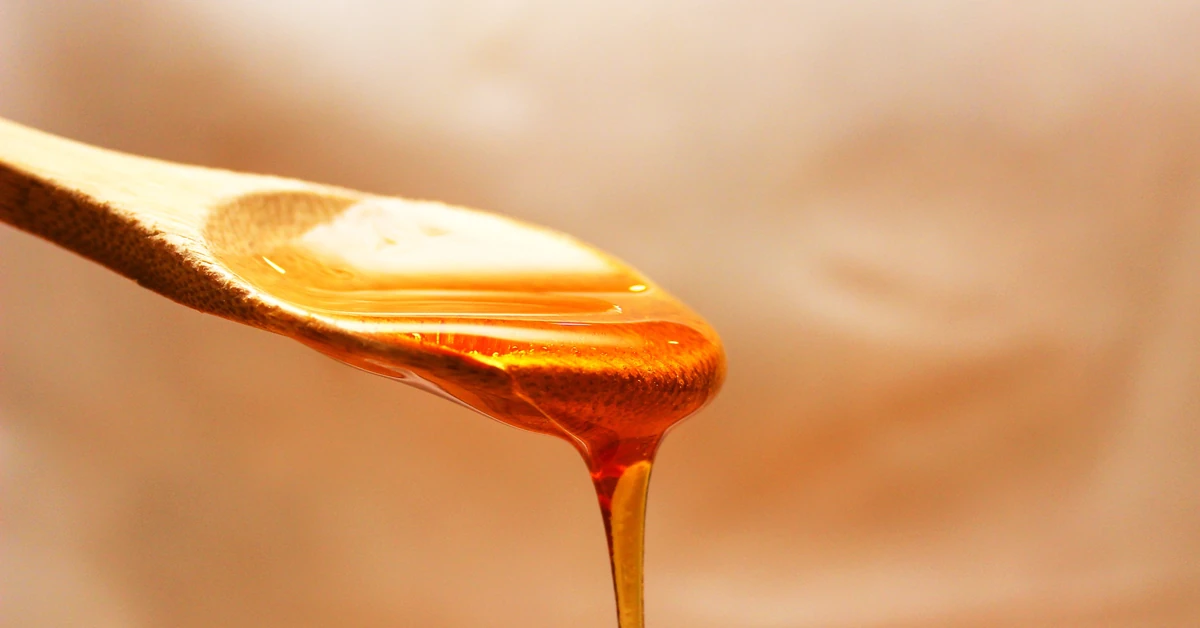 Jesienny hit: Krem z pieczonej pietruszki z miodem, jabłkiem i tymiankiem. Miód jako dodatek do herbat, warzyw i zup