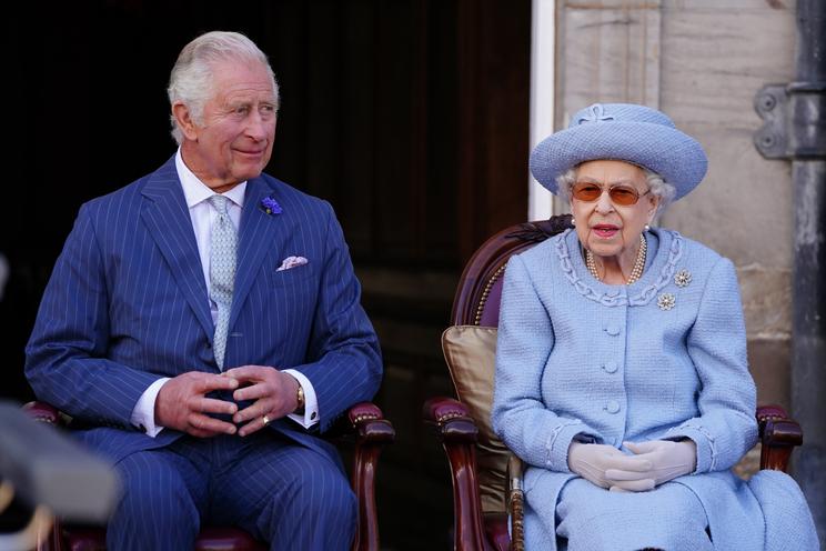 Erzsébet királynő és Károly herceg / Fotó: Northfoto