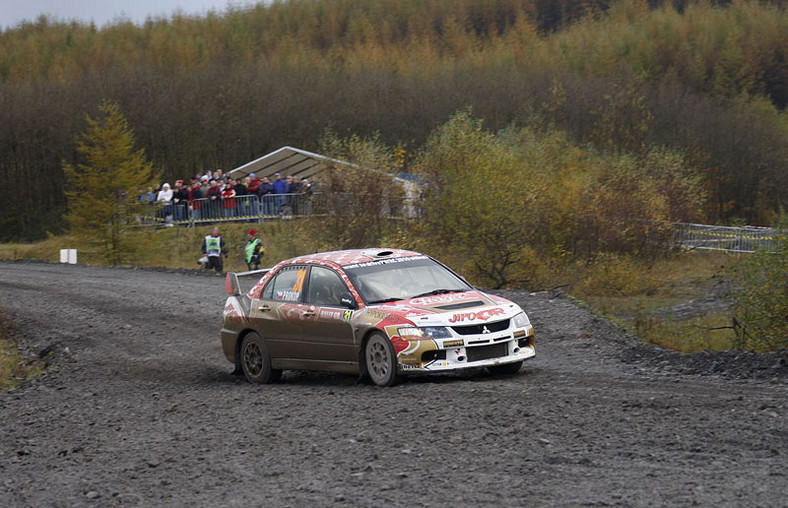 Rajd Wielkiej Brytanii 2009: mistrz świata Loeb w akcji - fotogaleria Rallyworld©Willy Weyens