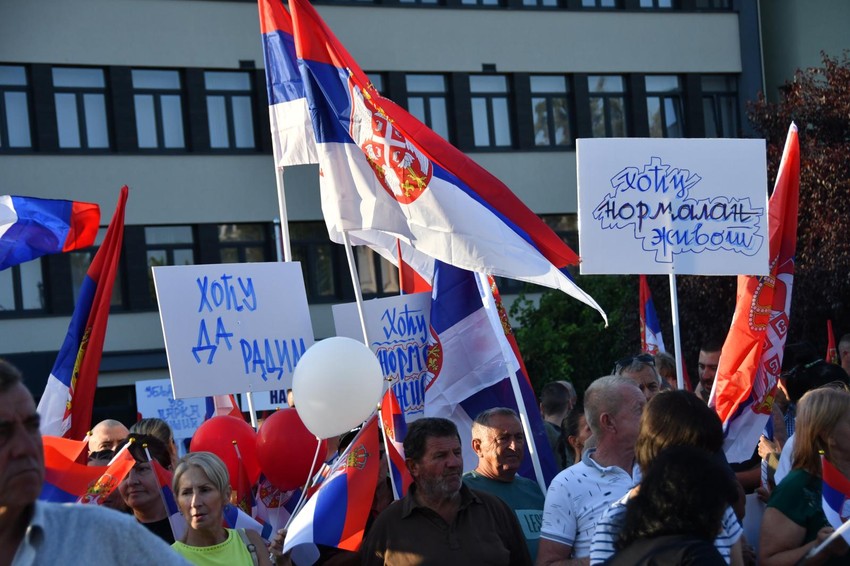 Okupljanja građana protiv blokada Ub