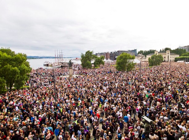 150 tys. osób na marszu przeciw przemocy w Oslo