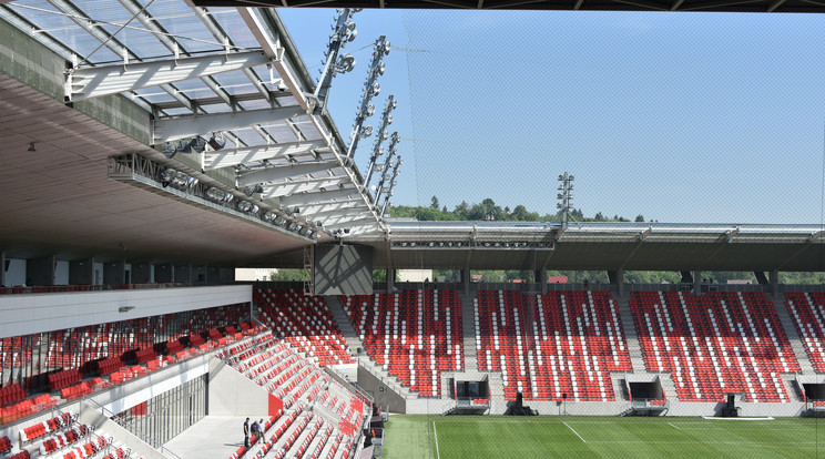 10,9 milliárd
forintból
épült a
Diósgyőr új, 15
ezres stadionja