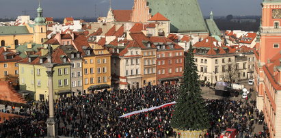 Tłumy Polaków w całym kraju żegnały prezydenta. ZDJĘCIA