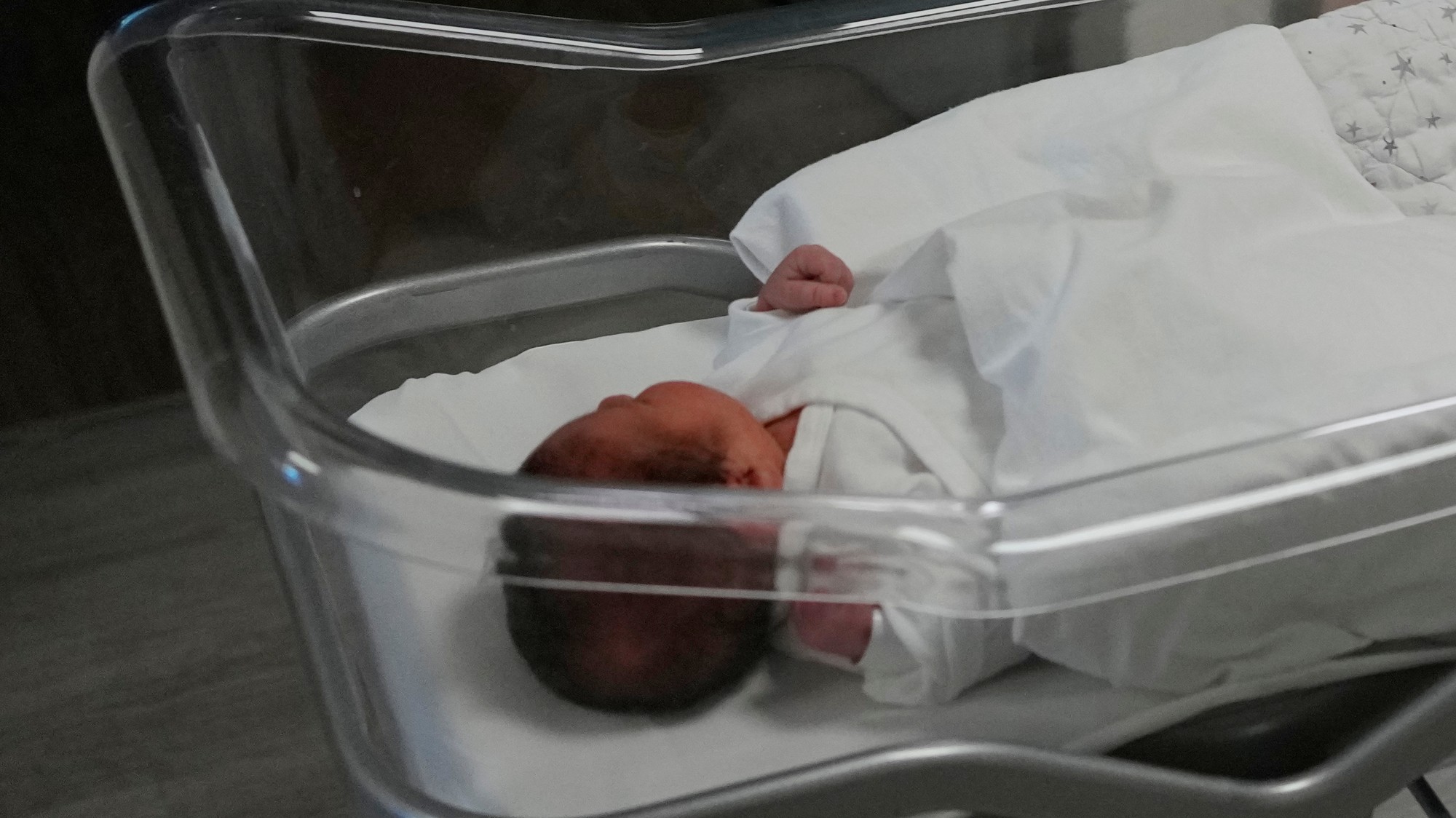 Georgia, dcérka manželov Constantina a jeho manželky Cristiny Rapti-Tzelepi. 11. septembra 2026, Atény.
