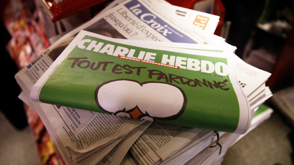 Redakcja francuskiego magazynu satyrycznego "Charlie Hebdo", która na początku stycznia była celem krwawego ataku terrorystycznego, poinformowała, że na kilka najbliższych tygodni zawiesza wydawanie pisma.