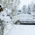 Warto odśnieżyć auto. Taka kara grozi tym, którzy tego nie robią