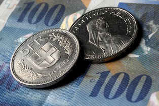 Jak radzić sobie z drożejącym frankiem?