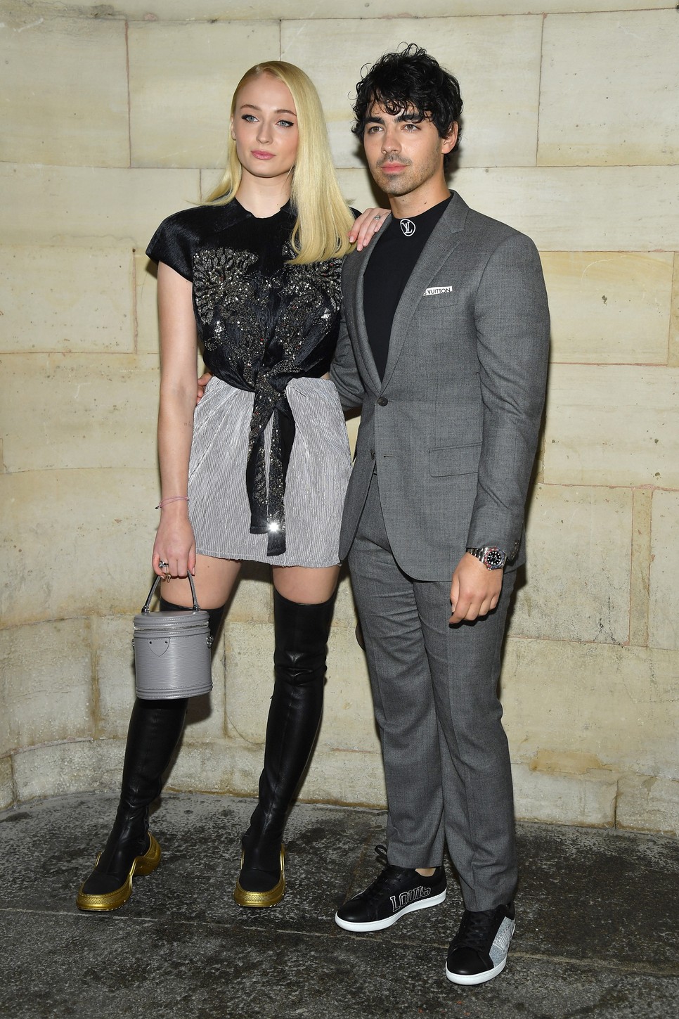 Joe Jonas és Sophie Turner debütálása a vörös szőnyegen