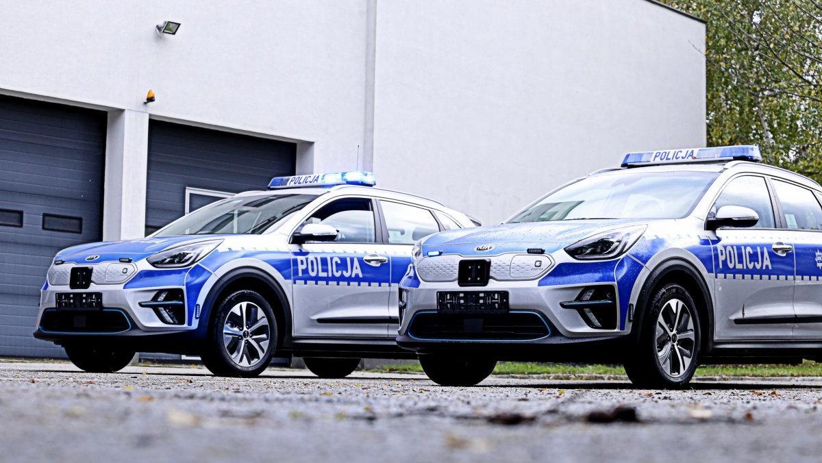 Policja Kupuje Elektryczne Radiowozy. Hyundai Kona Electric I Kia E-Niro Na Początek - Dziennik.pl