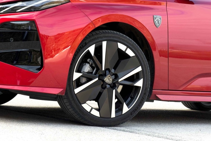 Peugeot 308 po liftingu