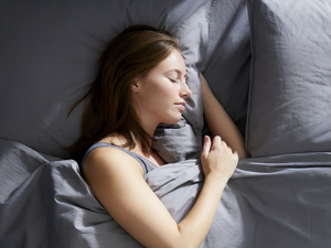 A jó alvás tényleg az alvópózon múlik? Íme a válasz