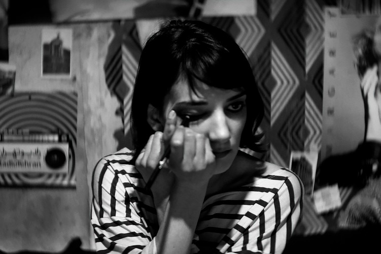 'O dziewczynie, która wraca nocą sama do domu' ('A Girl Walks Home Alone at Night')