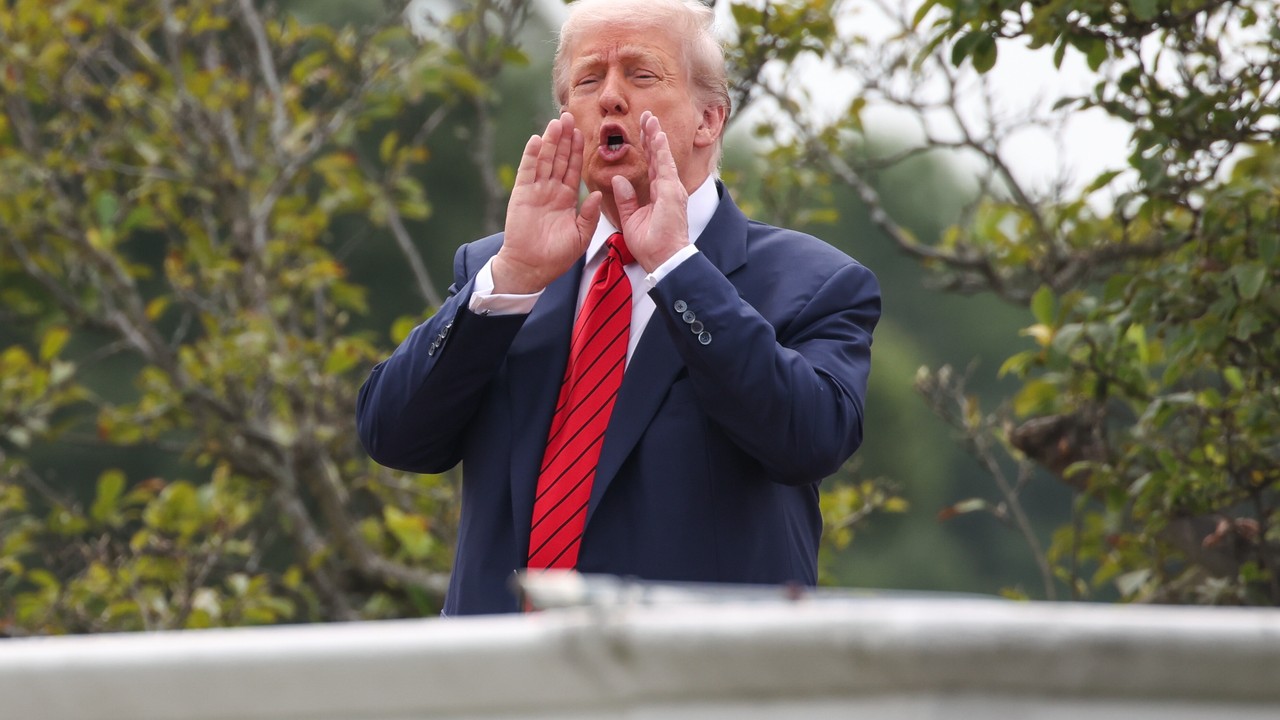 Donald Trump na dachu Białego Domu. "Nie wiedział, co mówił" [WIDEO]