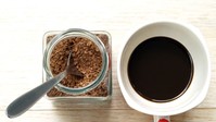 Igaz vagy sem, hogy az instant kávé mesterséges, vagy hogy a főzött kávé erősebb? című cikk nyitóképe