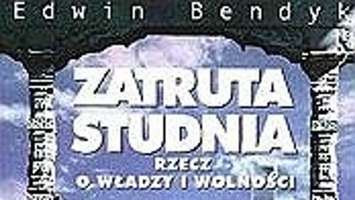 Polityk działa inaczej niż uczony. Musi podejmować decyzje i jednocześnie dbać, by miały one legitymację demokratyczną, czyli uzyskiwały na przykład poparcie większości w parlamencie. Istotą procesu politycznego jest, nieco podobnie jak w nauce, debata.