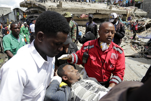 BOMBAŠKI NAPAD NA SEVERU KENIJE U eksploziji ubijeno najmanje pet osoba, u blizini granice sa Somalijom ranjeno još pet