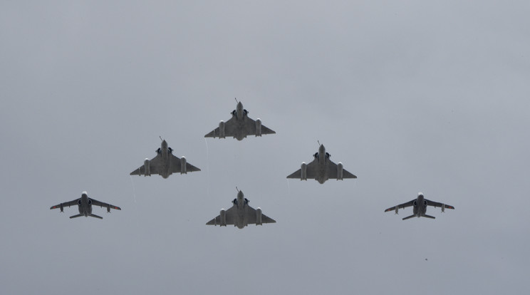 Mirage 2000-res vadászrepülőkkel bombázták az Iszlám Államot / Fotó: AFP