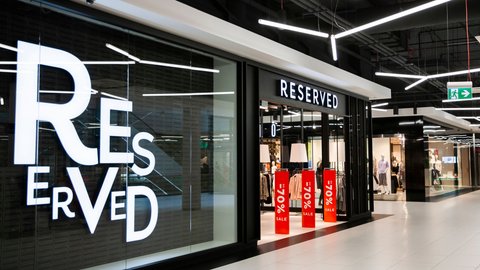 LPP odstępuje od części umów zawartych z galeriami handlowymi, ale jednocześnie spółka zaznacza, że jest gotowa do podjęcia z galeriami rozmów na temat nowych umów. Taką decyzję podjął też Empik