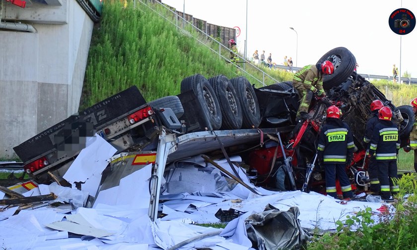 Wypadek na S8. Złapano mężczyzn z BMW uczestniczącego w ...