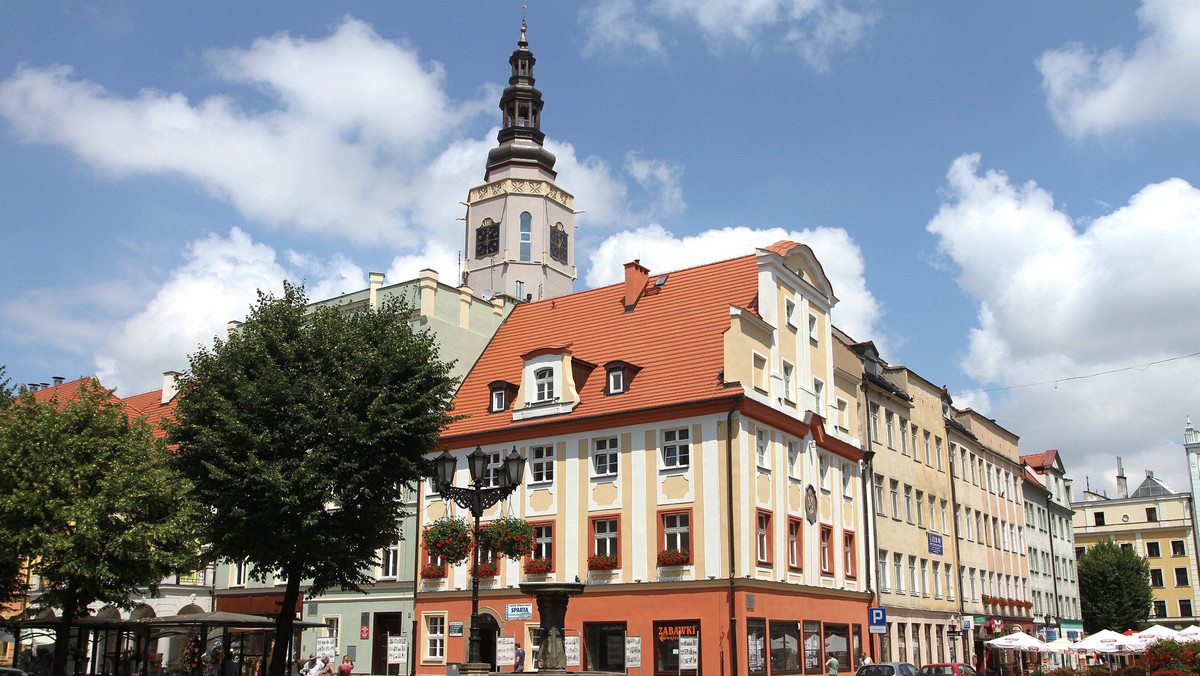 XIV Międzynarodowy Festiwal Bachowski w Świdnicy to 17 dni muzyki, 29 koncertów i spektakli, wielu znakomitych muzyków i niepowtarzalna atmosfera. Festiwal to także szansa, by przekonać się jak brzmiała muzyka barokowa przed wiekami. W tym roku festiwal zaczyna się 19 lipca i kończy 4 sierpnia.