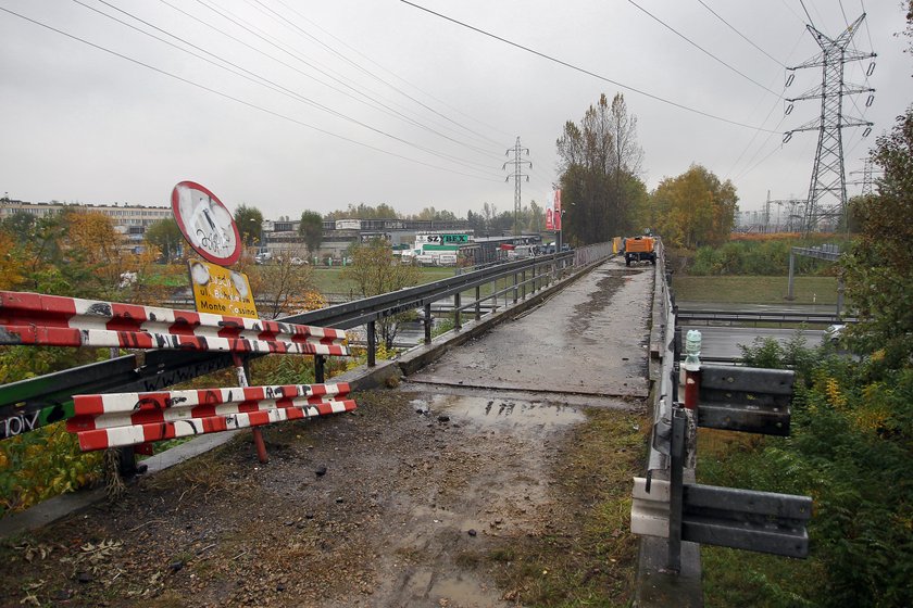 Rozbiórka wiaduktu nad al. Roździeńskiego w Katowicach