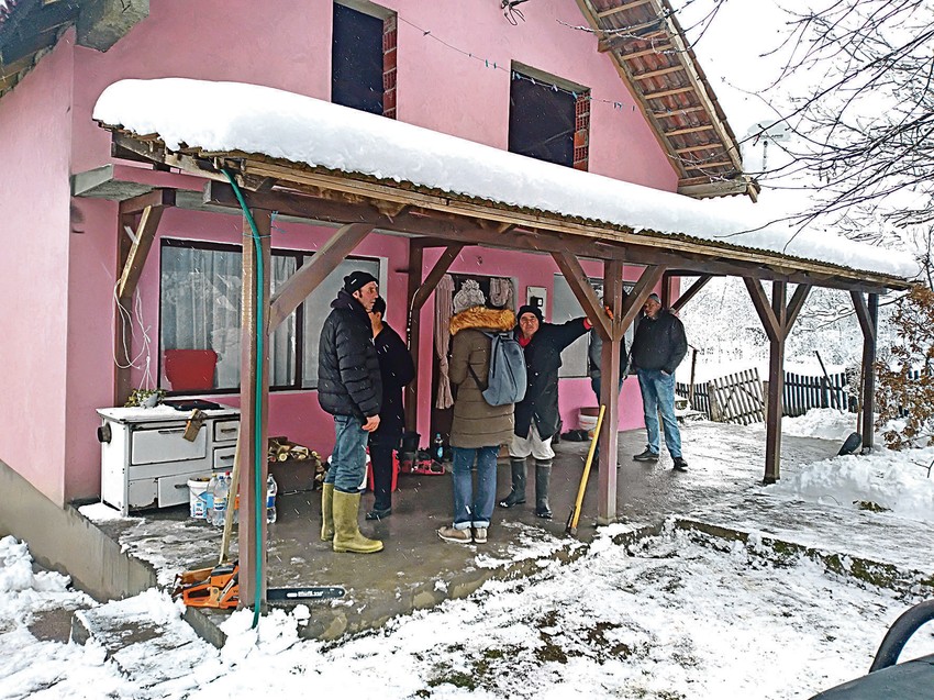 Umesto da slave rođenje deteta, pripremaju sahranu