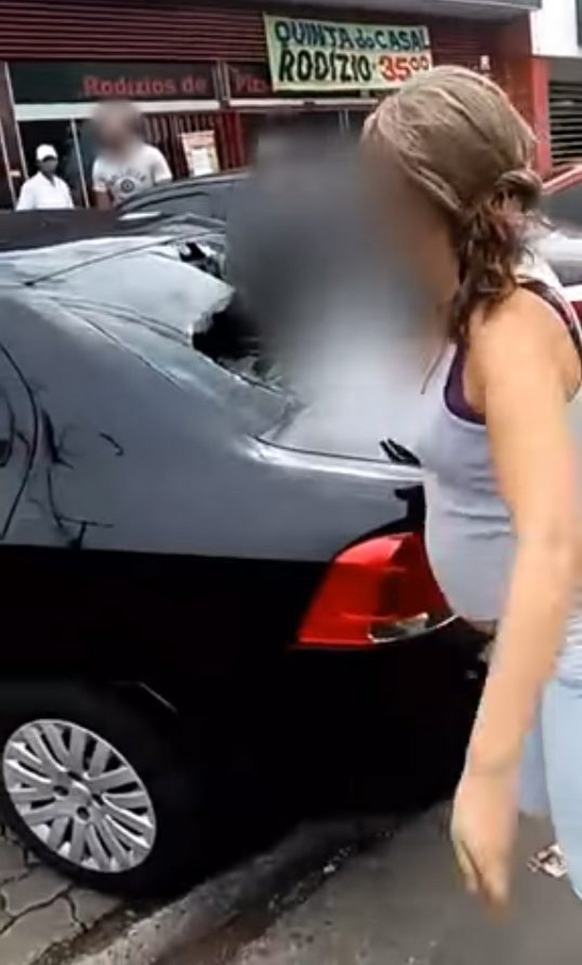 Żona zniszczyła auto niewiernego męża