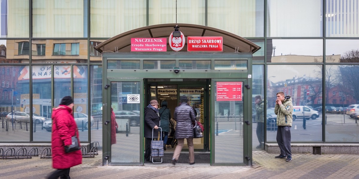 To podatnik zdecyduje, jak się chce spierać z fiskusem. Jego decyzję będzie mógł skarżyć prosto do sądu - informuje "Rzeczpospolita".