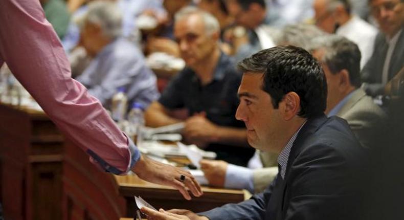 Greek PM says does not have mandate to exit eurozone