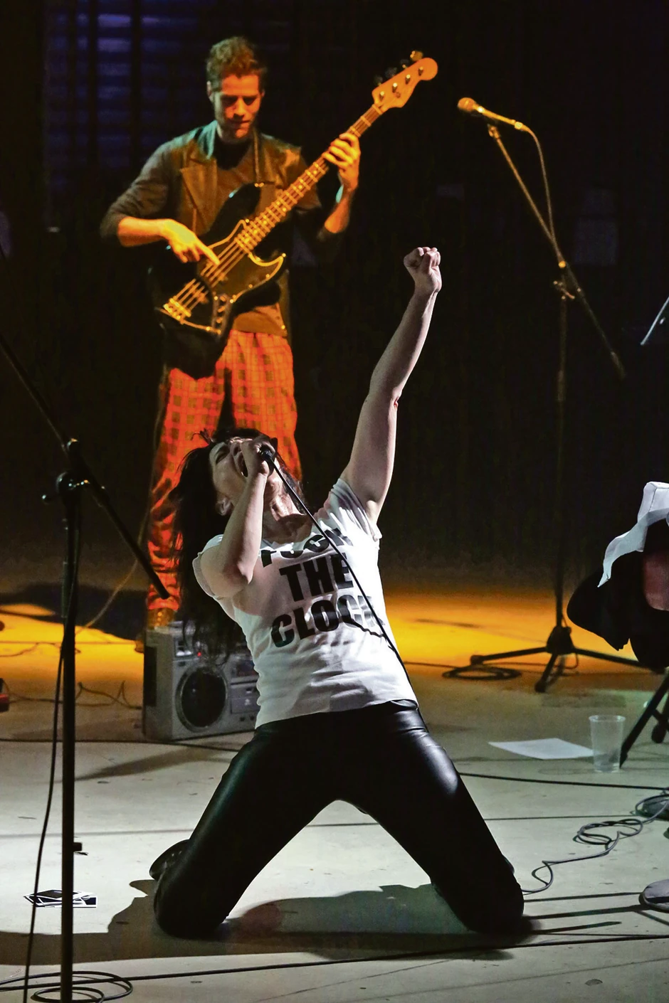 Senka Bulić kao Peti Smit