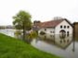 Brakuje pieniędzy na start e-alarmów powodziowych