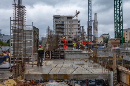 Ceny materiałów budowlanych nie hamują. Cement bije rekordy, tanieje tylko jedna kategoria